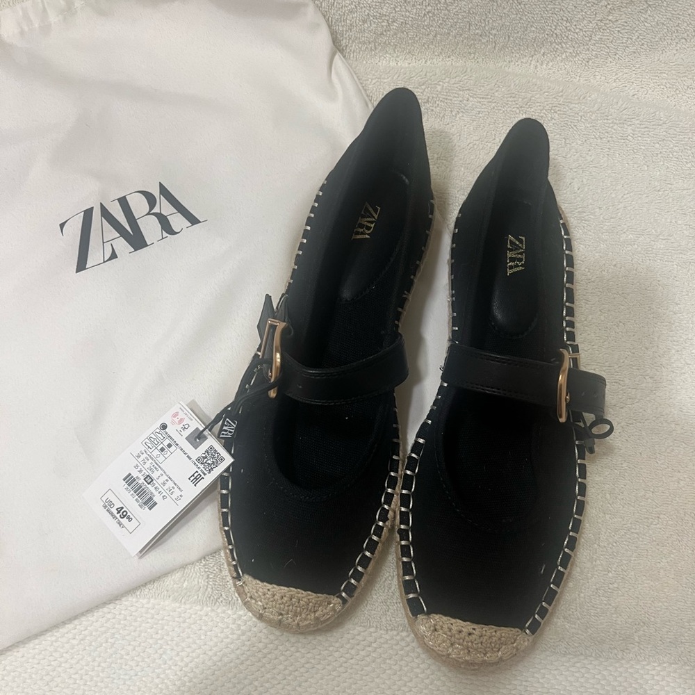 Zara Mary Jane Espadrilles black, size 7.5 
NEW